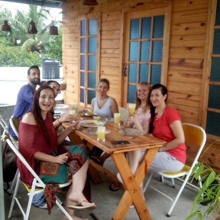 Niya Nest Homestay Kochi Ngoại thất bức ảnh