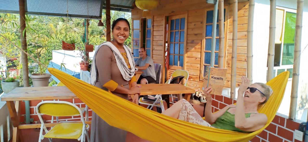Niya Nest Homestay Kochi Ngoại thất bức ảnh